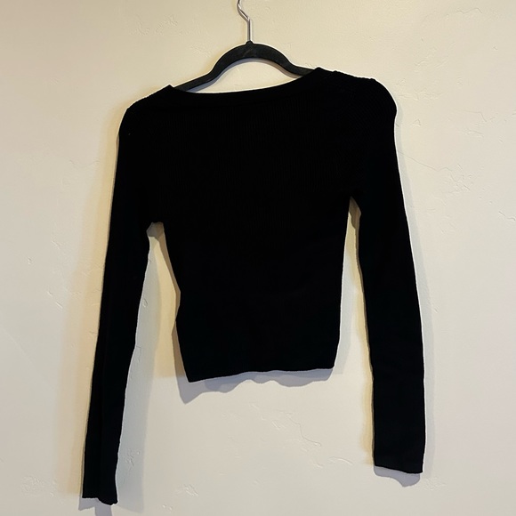 H&M Ribbed Button Front Top - Picture 2 of 3